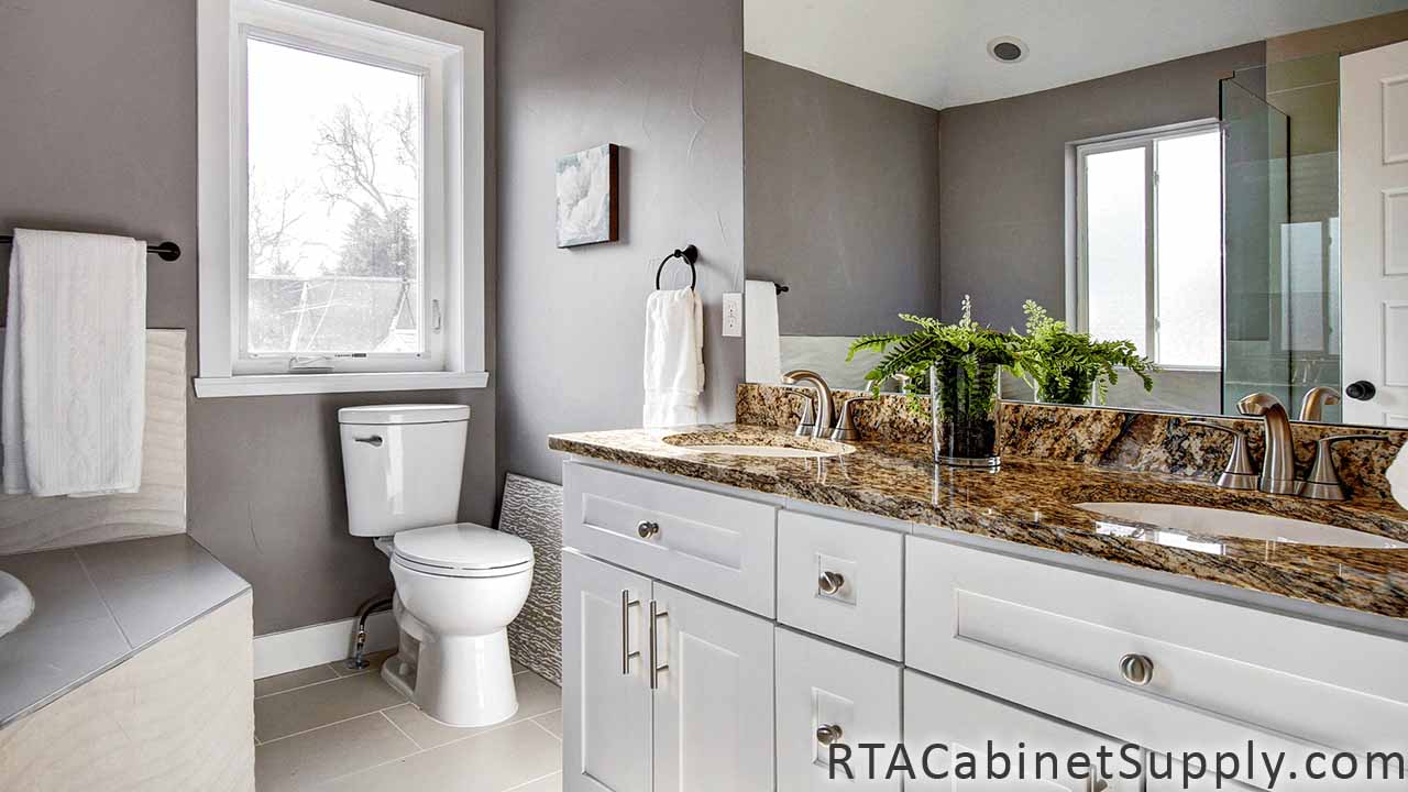 The Best Colors for Small Bathrooms